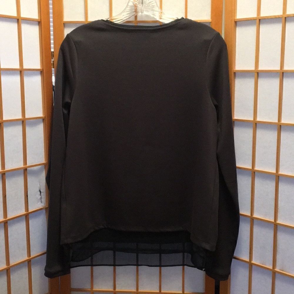 3/$20 Simply Vera by Vera Wang L/S Top - Picture 5 of 8